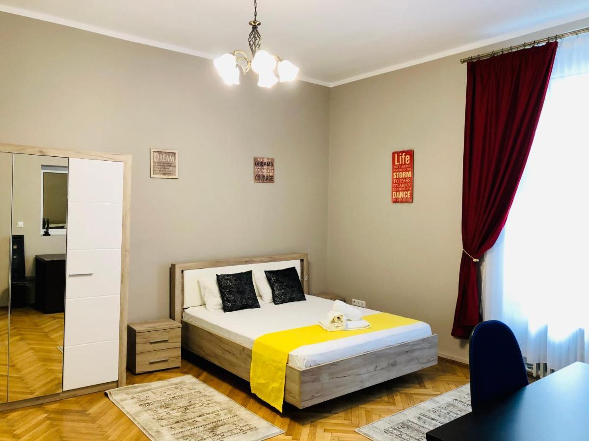 Ultra-Central Apartment Just In Union Squere Timisoara Ngoại thất bức ảnh