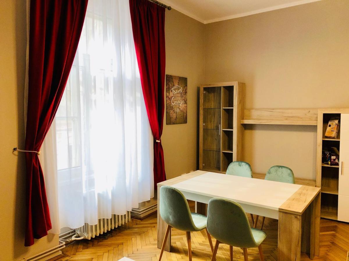 Ultra-Central Apartment Just In Union Squere Timisoara Ngoại thất bức ảnh