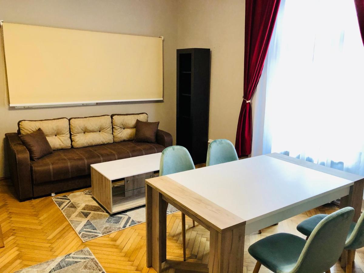 Ultra-Central Apartment Just In Union Squere Timisoara Ngoại thất bức ảnh
