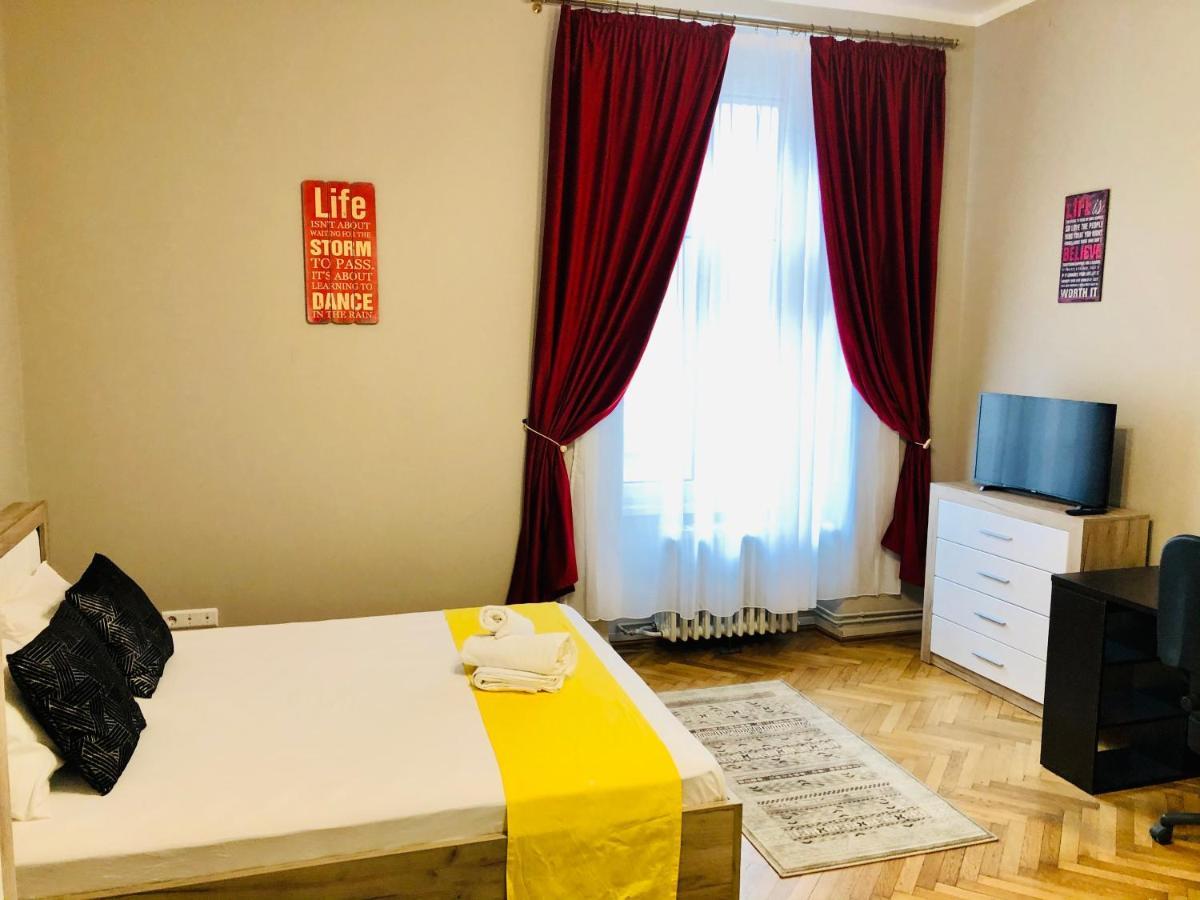 Ultra-Central Apartment Just In Union Squere Timisoara Ngoại thất bức ảnh